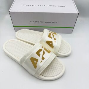 APL Athletic Propulsion Labs Satin Slide Ivory/Gold Mens Size 9 Women's 10.5 NEW